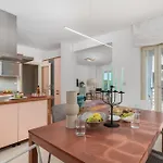 בית הארחה Lux 1 4*
